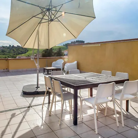 Daire M285 - Marcelli, Comodo Trilocale Con Terrazzo