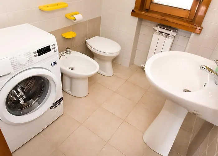 M285 - Marcelli, Comodo Trilocale Con Terrazzo Appartement Marcelli