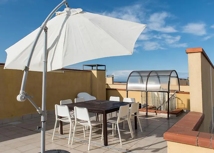 M285 - Marcelli, Comodo Trilocale Con Terrazzo * Marcelli