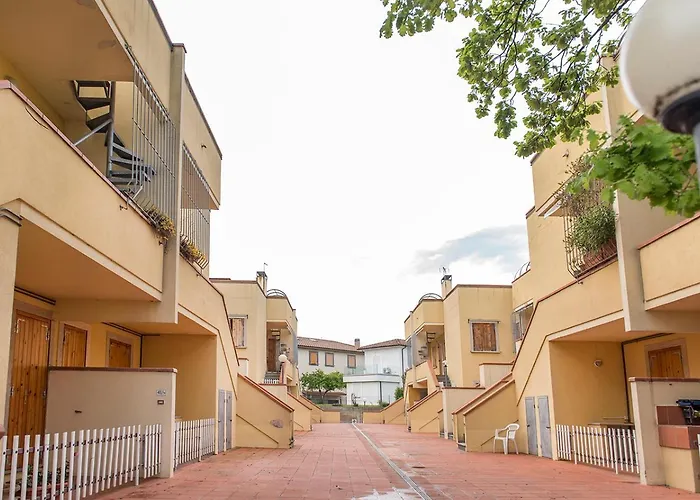 M285 - Marcelli, Comodo Trilocale Con Terrazzo Appartement *